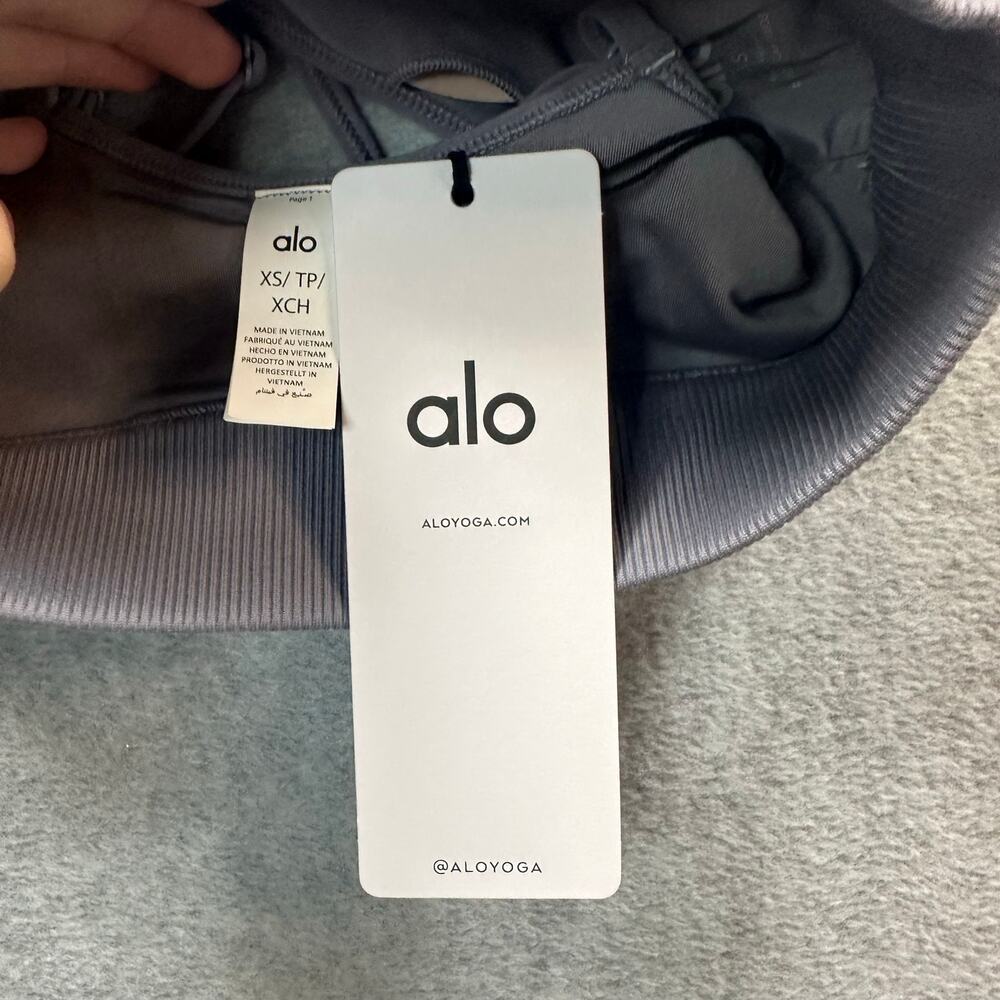 Alo Yoga Alosoft Head Start Sports Bra Purple XS NWT - Picture 6 of 6